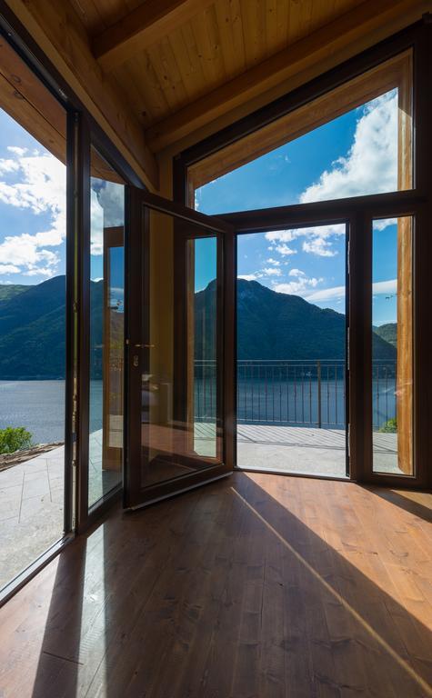 Tra Lago E Montagna Baita La Morena Nesso Luaran gambar